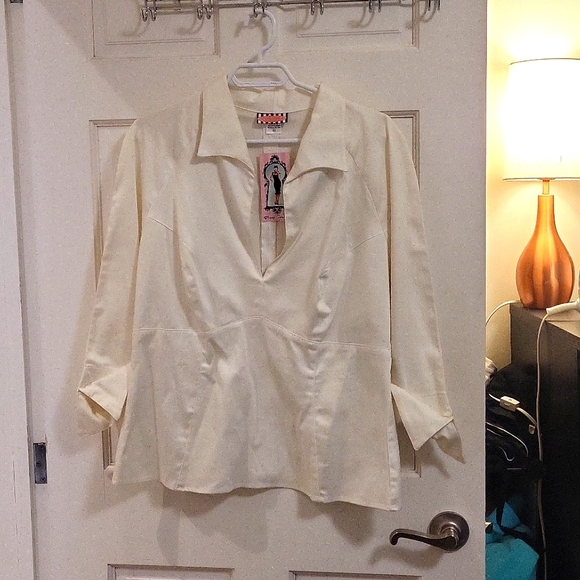 NWT Pinup Couture Deep V Neck Blouse - Picture 1 of 9